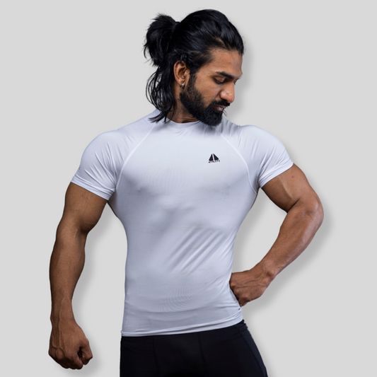 Essential Men Compression Tee | Half Sleeve